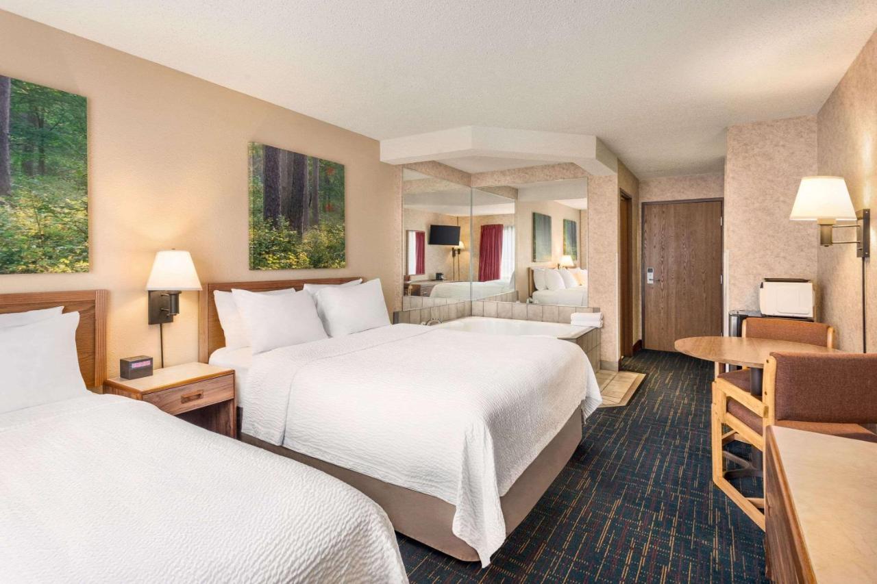 Days By Wyndham Hotel Hurley