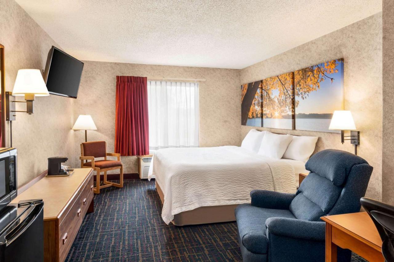 Days By Wyndham Hotel 3*